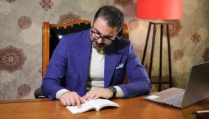 چطور ایمان پاکراه با سئو، آی‌پی امداد را به یکی از برندهای برتر خدماتی تبدیل کرد؟